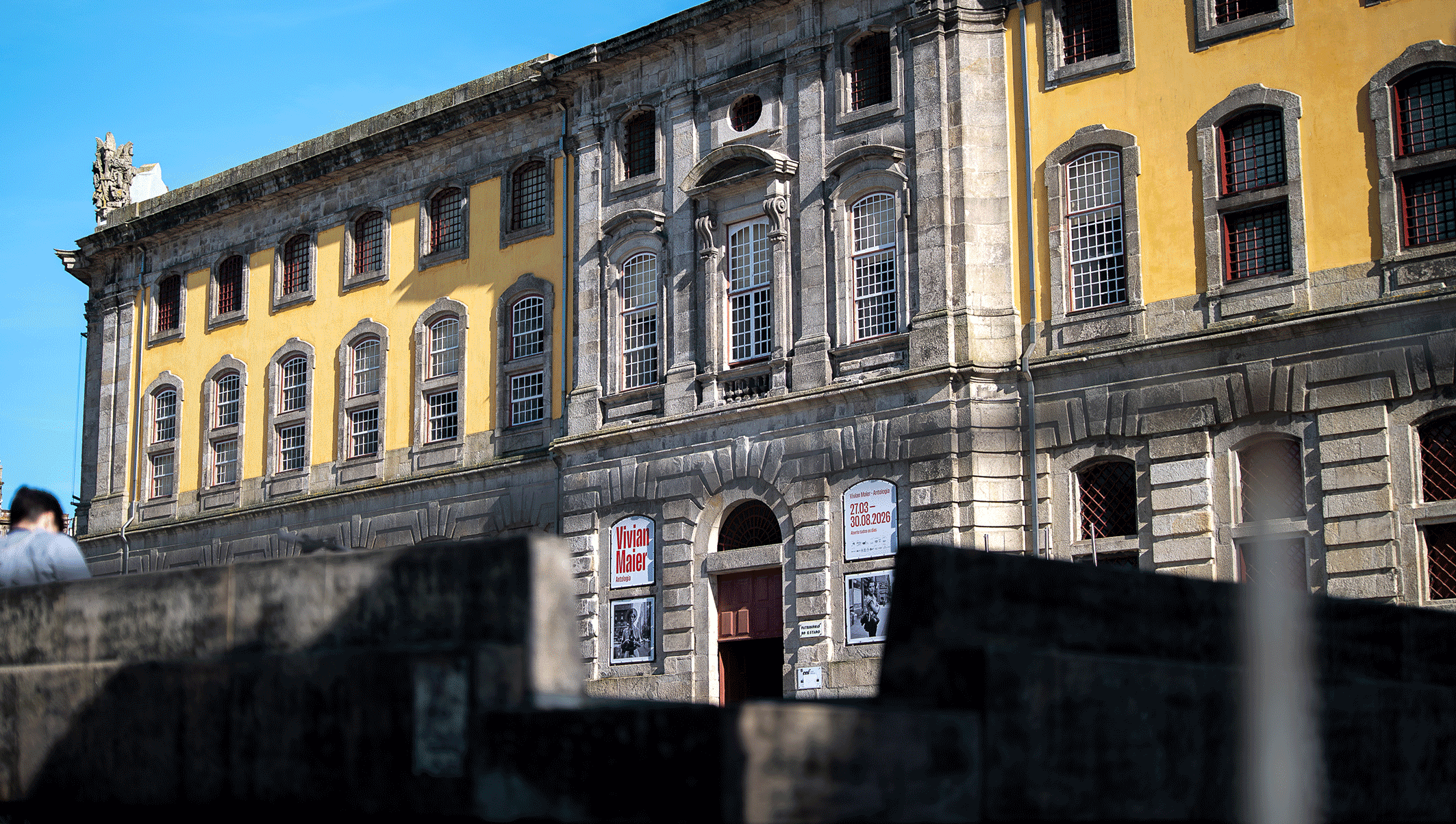Communication supports for CPF facade
